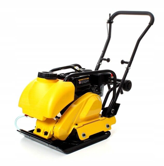 общий вид модели виброплита hamer x-90с с двигателем loncin