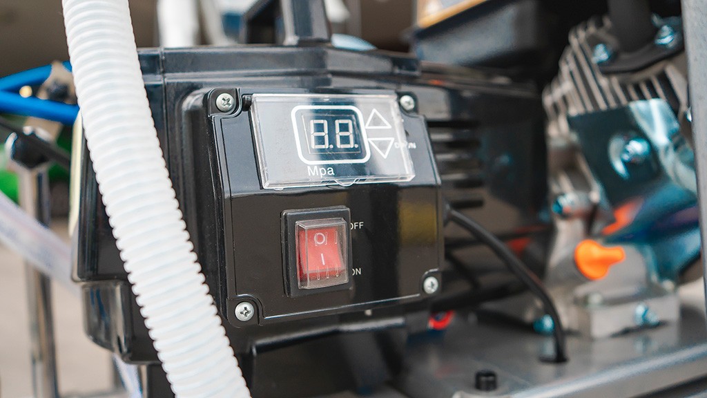 вид модели разметочная машина dino-power dp-6335l