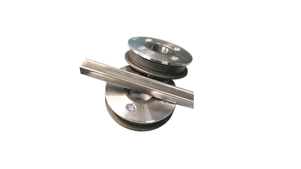 Модель комплект роликов «п-образный» на профильную трубу сечением 25х25 мм общий вид модели комплект роликов «п-образный» на профильную трубу сечением 25х25 мм