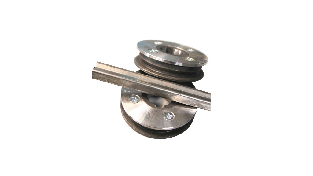 Модель комплект роликов «v-образный» на профильную трубу сечением 10х10 мм общий вид модели комплект роликов «v-образный» на профильную трубу сечением 10х10 мм