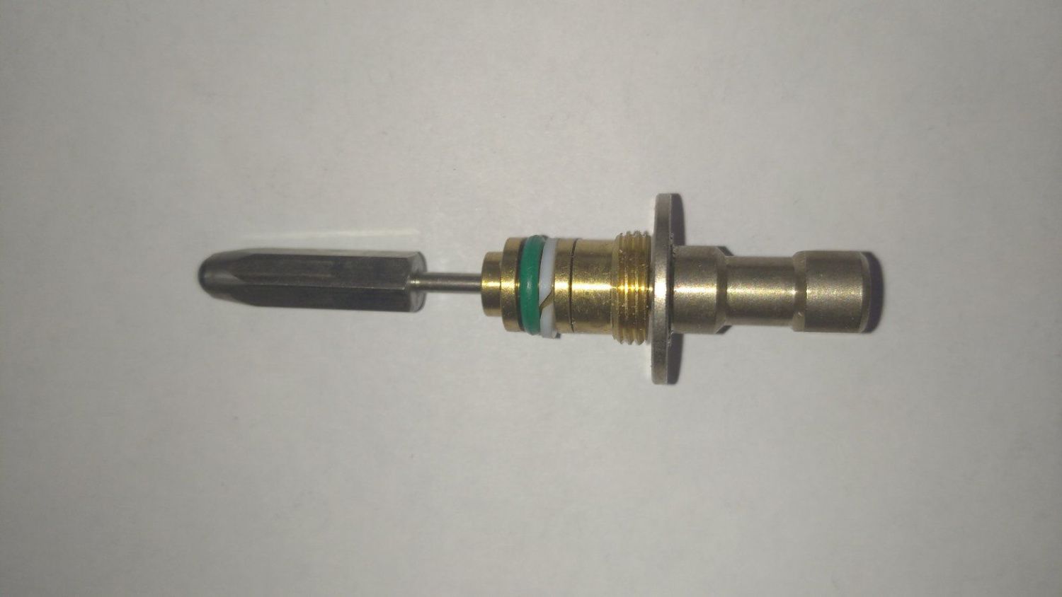 вид модели игла для краскопульта x-450