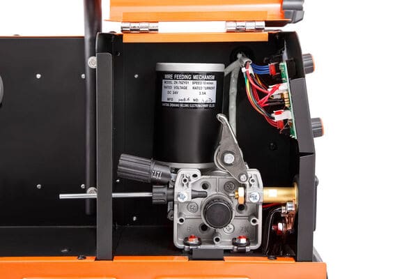 Сварочный полуавтомат Eland MIG-270 PRO вид модели сварочный полуавтомат eland mig-270 pro