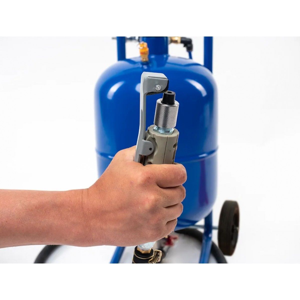 вид модели пескоструйный аппарат булат 40 л