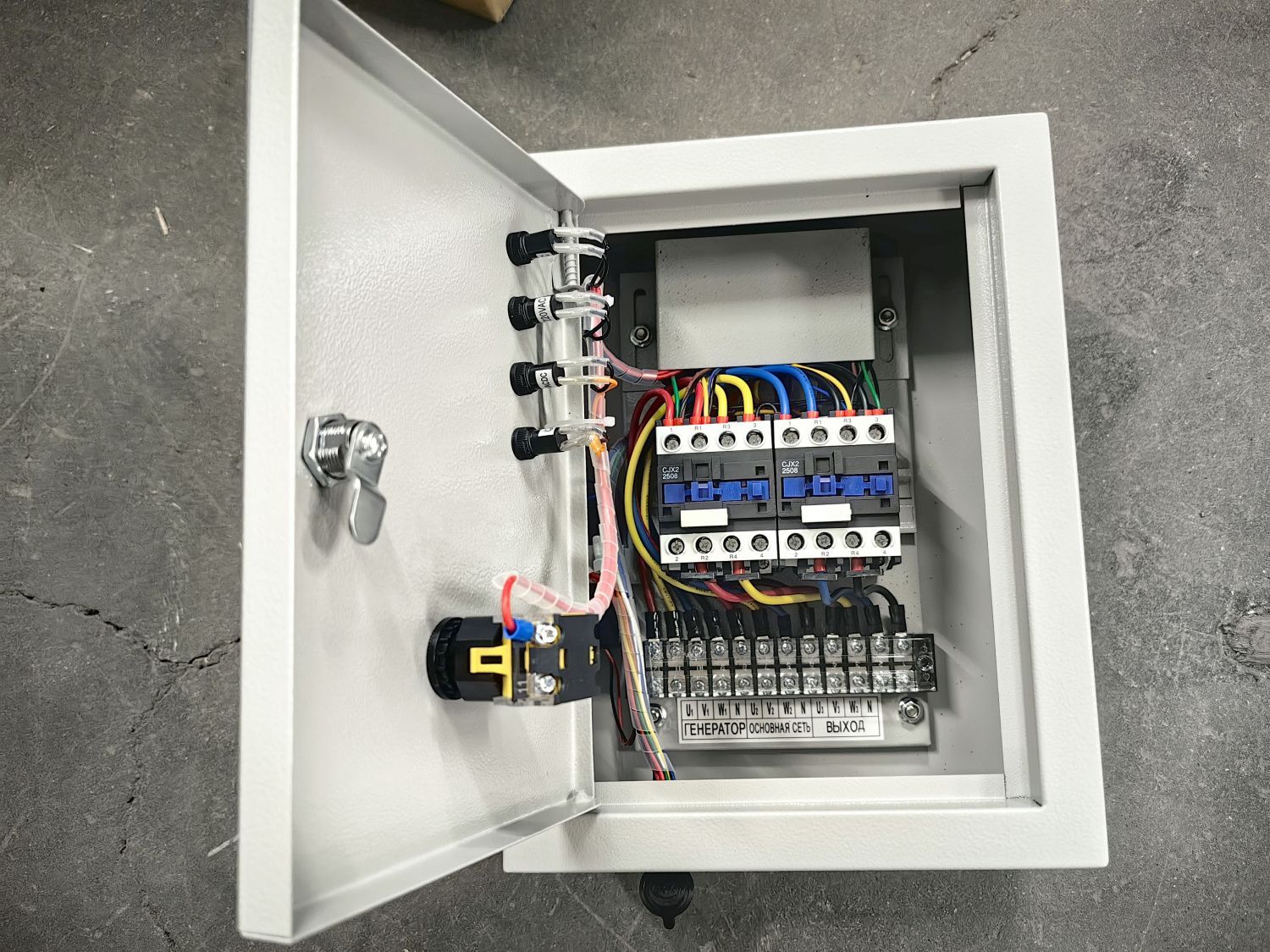 Блок АВР-С 18000/400 вид модели блок авр-с 18000/400