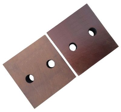 вид модели нож 83х83х26 с 2 резьбовыми отверстиями м14 (сталь 6хв2с)