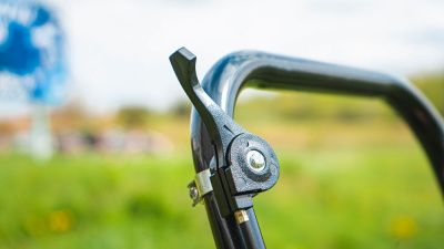 вид модели виброплита hamer m-140h-pro с двигателем honda